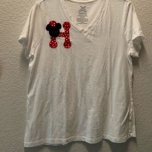 White V-neck Disney